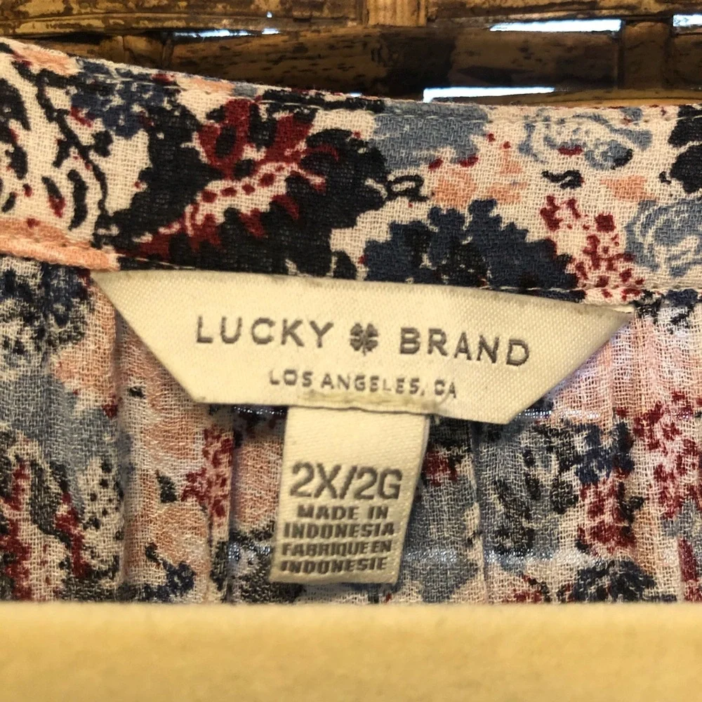 🎉😍 LUCKY BRAND 2X FLOWY TOP! 💗 - Picture 5 of 7